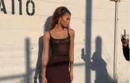 Актриса Зендея одягла вінтажну сукню від Versace, яку створили в рік її народження (фото, відео)