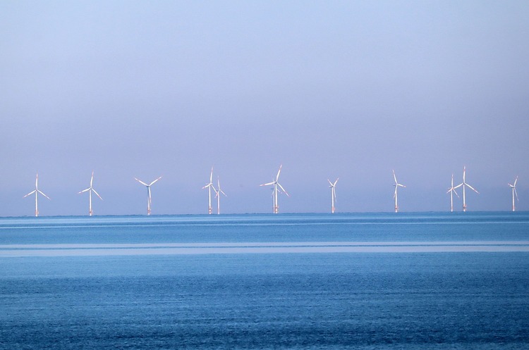 The World's Largest Wind Farm Soon in Great Britain