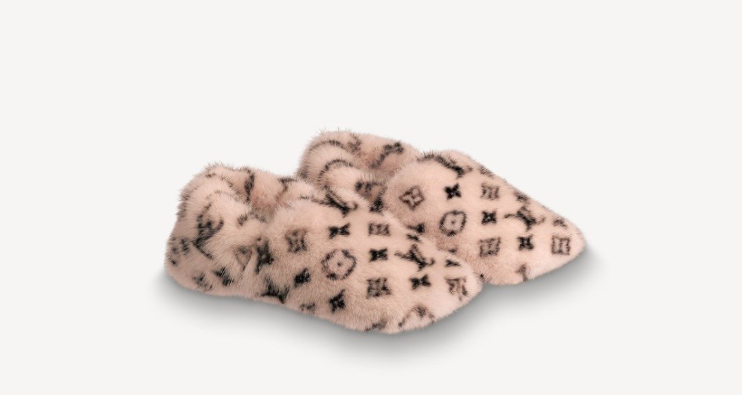Louis Vuitton slippers for $ 2,000