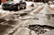 Who Reimburses the Damage From Accidents Due to Bad Roads?