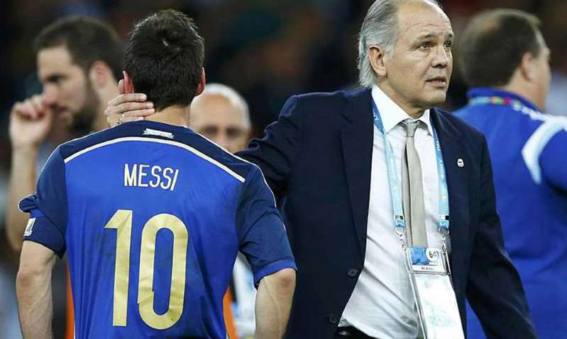 Messi mourns Sabella: We lived together some of my best football memories
