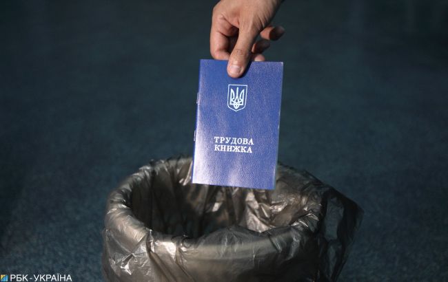 The Number of Ukrainians Who Work Without a Workbook!