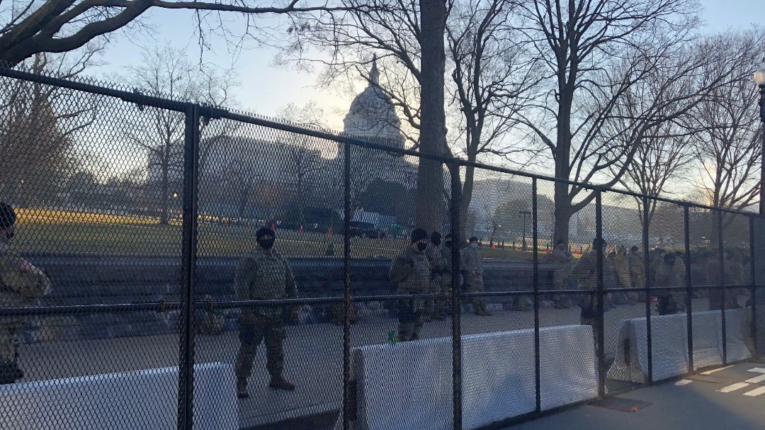 A Man with a Weapon Near the Capitol!