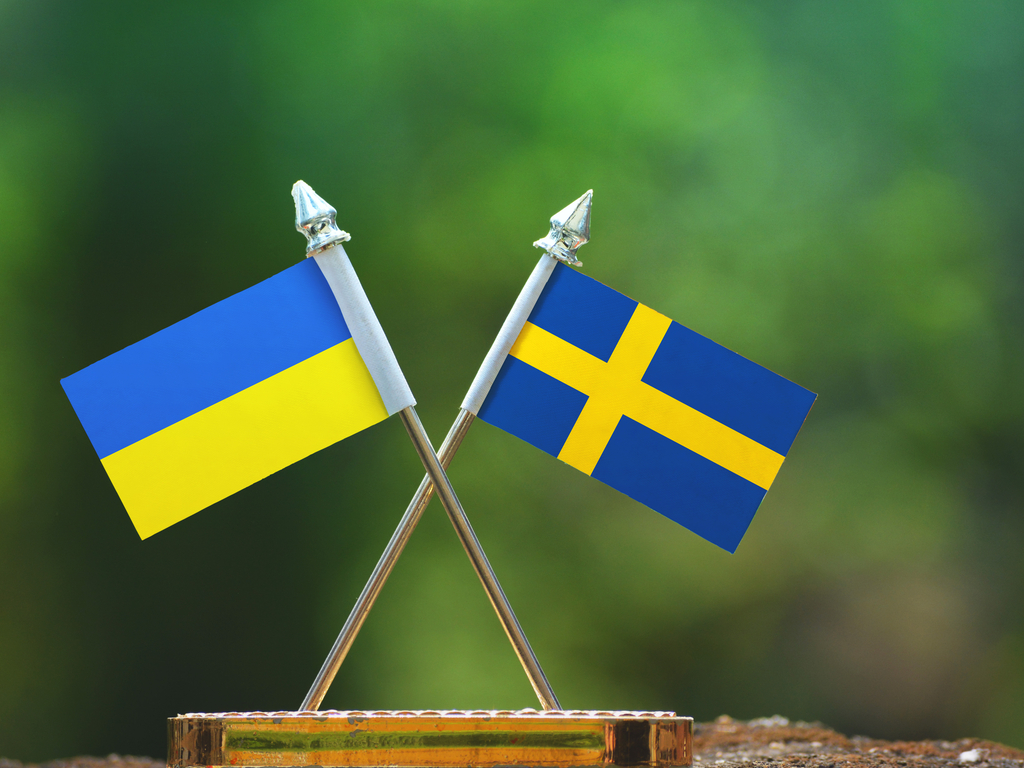 Hopes for Closer Cooperation with Sweden!