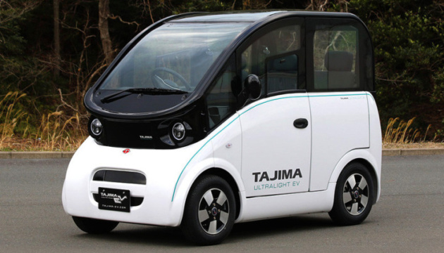 Japanese Refinery Company Develops an Electric Car!