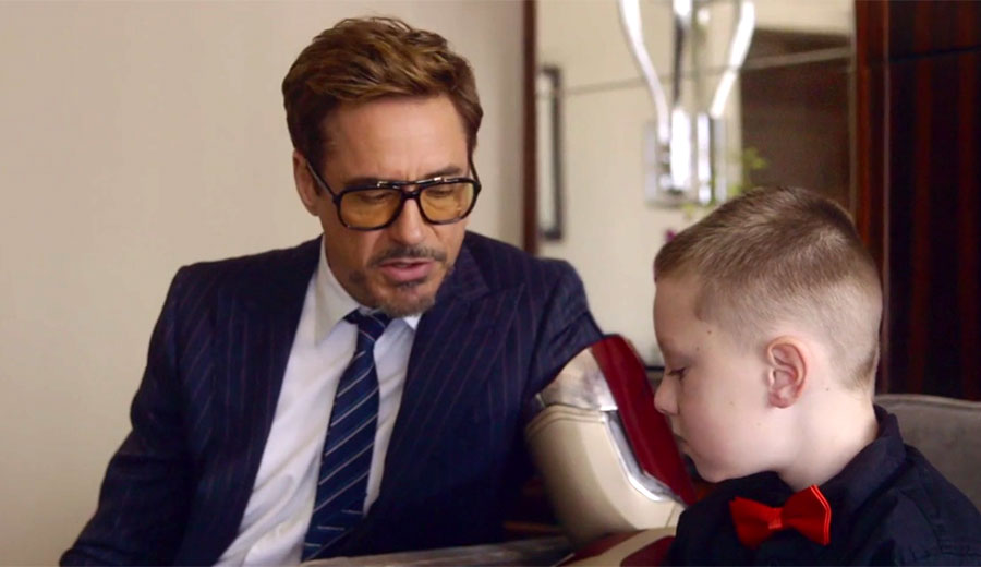Robert Downey Jr Surprises a Young Iron Man Fan!