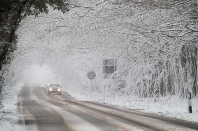 With Snow, Ice, and Strong Gusts of Wind, We Have Bad Weather in Ukraine!