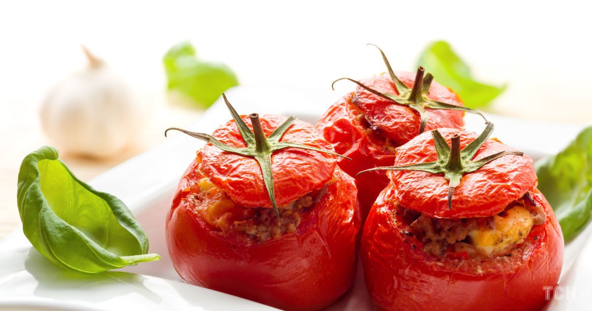 Tomatoes Stuffed with Chicken | Ukrgate
