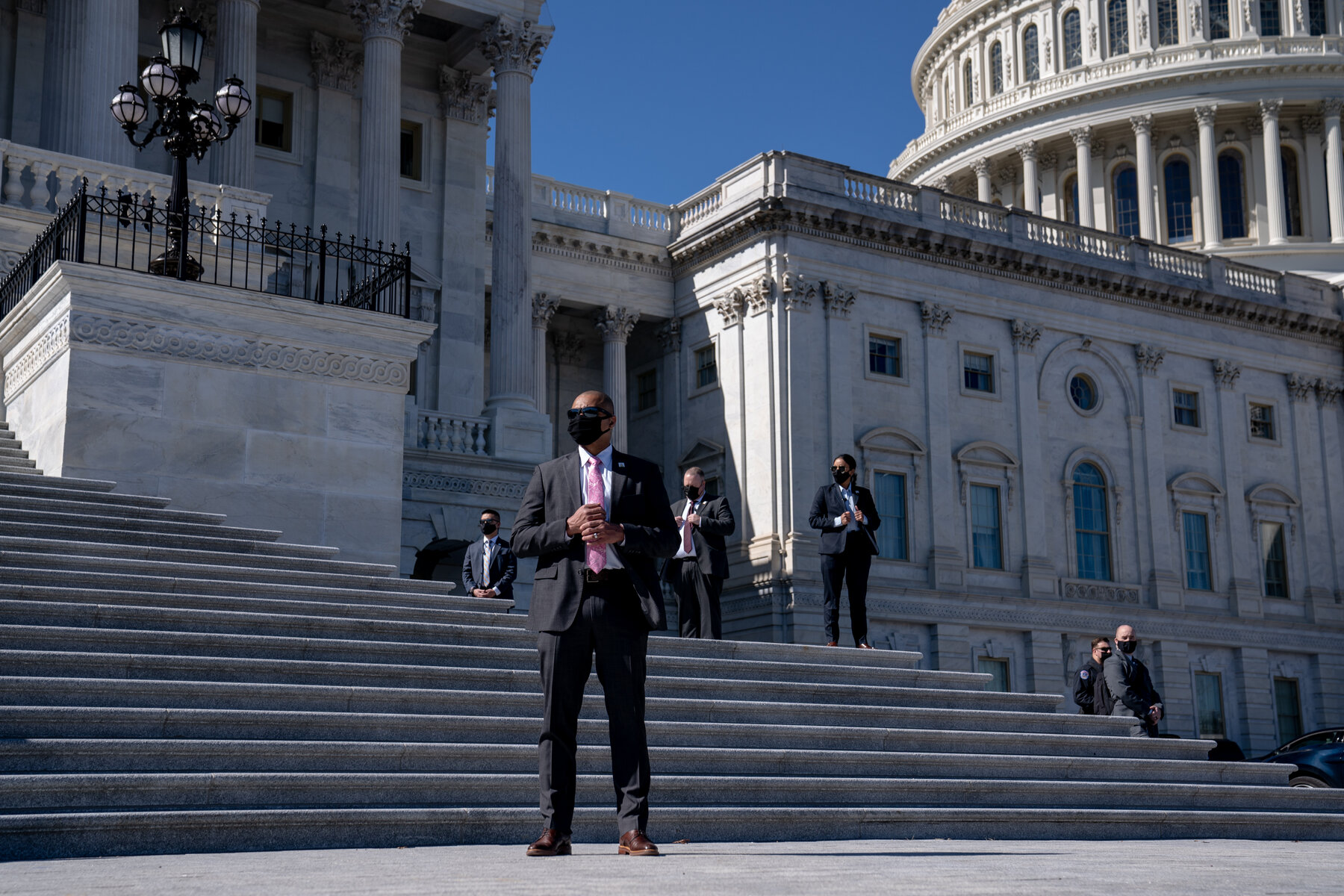 Congressmen of the USA Cancel the Meeting Due to a Threat