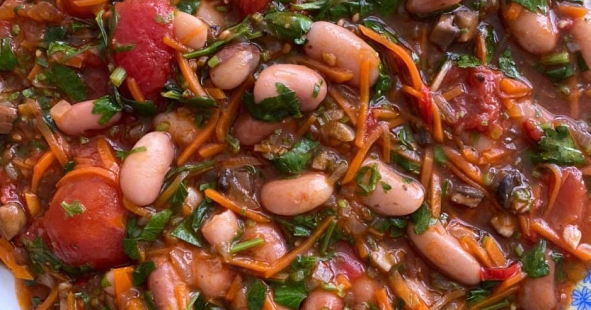 Delicious Beans With Vegetables