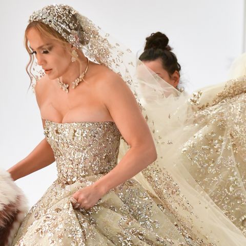 Jennifer Lopez Tried on a Wedding Dress