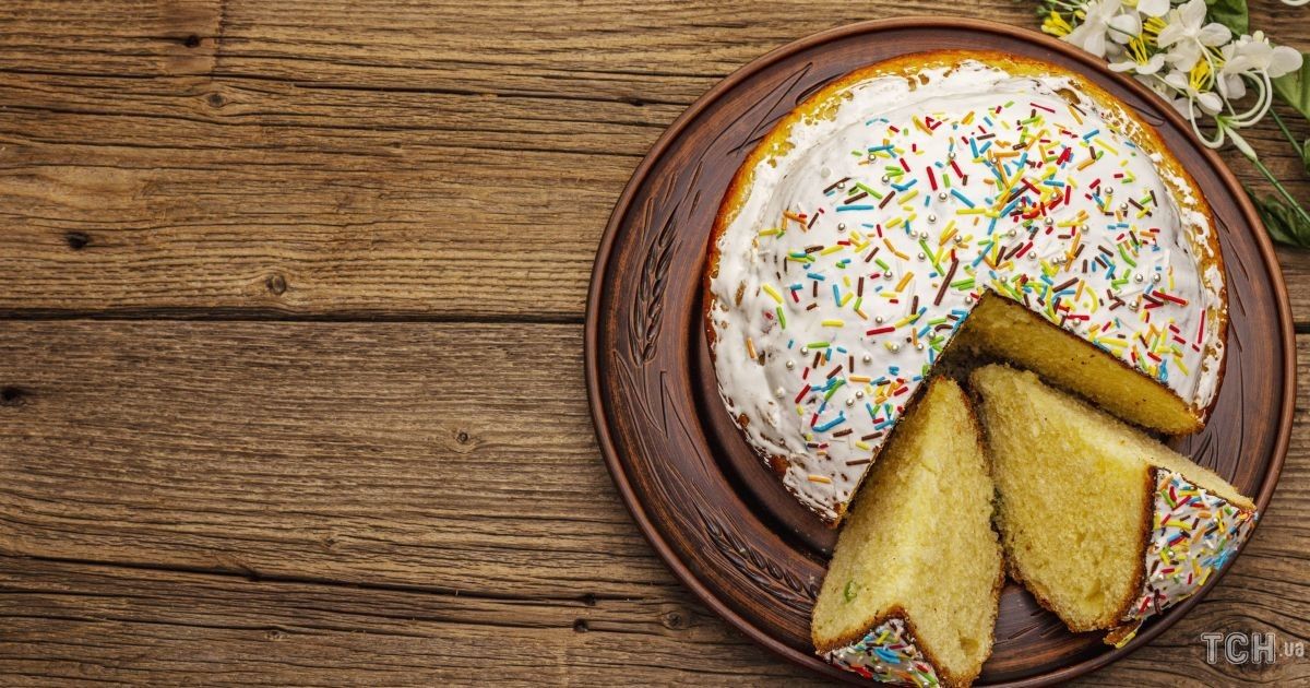 The Simple Unleavened Easter Cake