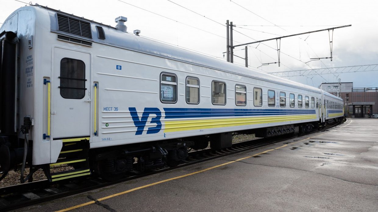 Ukrzaliznytsia Resumes Train Service in All of Ukraine