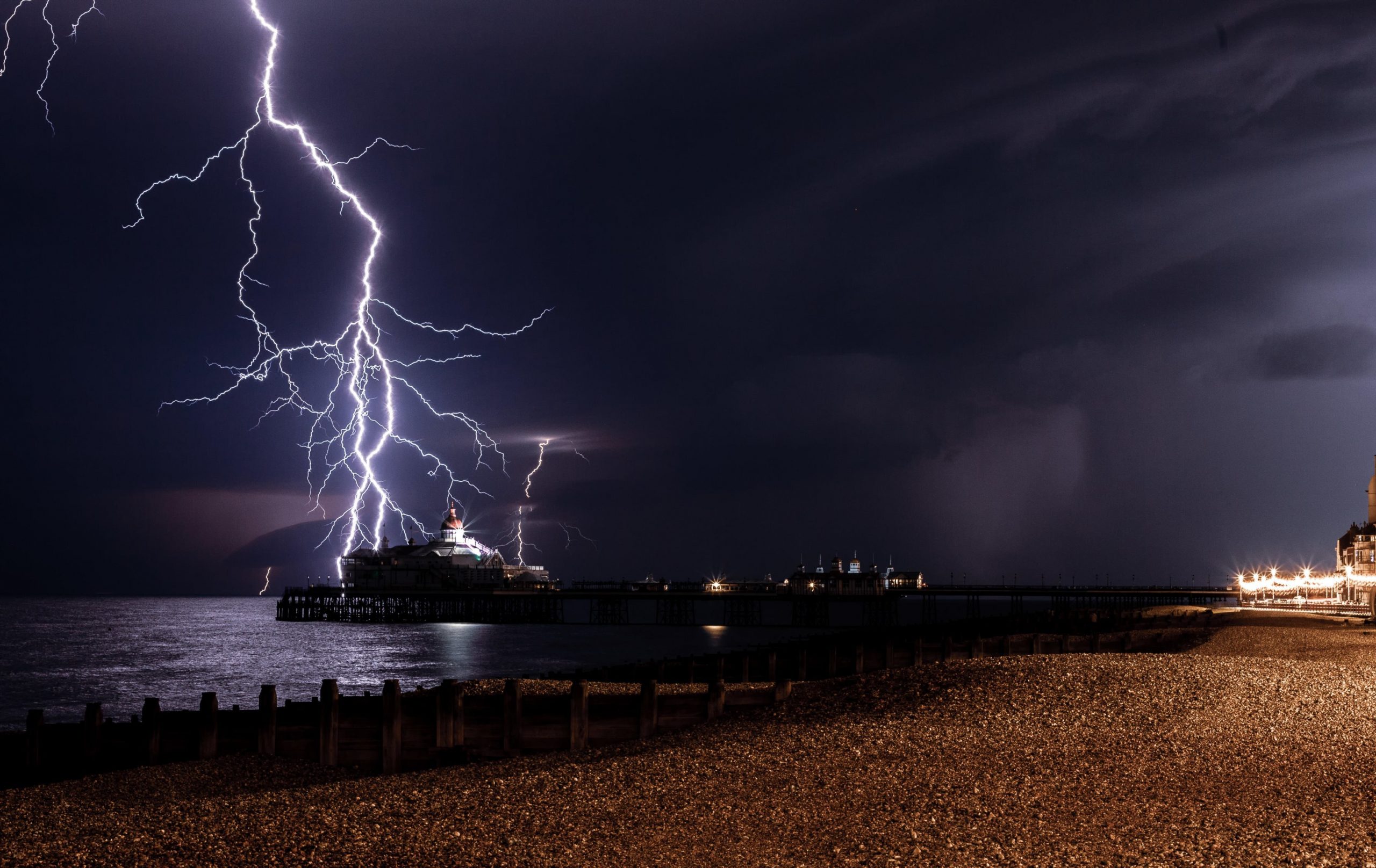 Today Ukraine Will Be Covered by Thunderstorms