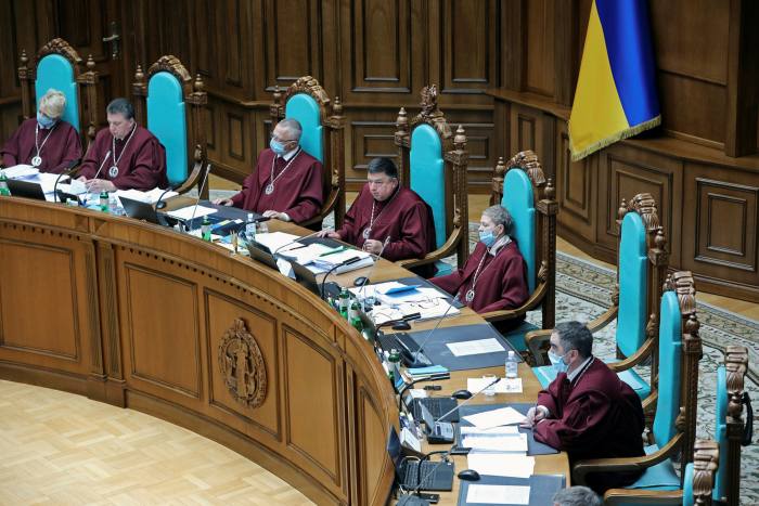 Zelensky Forms a Commission to Select Judges for the Constitutional Court