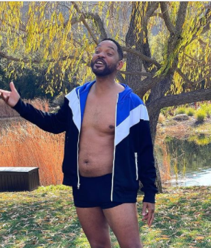 Will Smith Shows a Sagging Belly