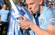 Zinchenko Wins the Title of Three-Time Champion of England
