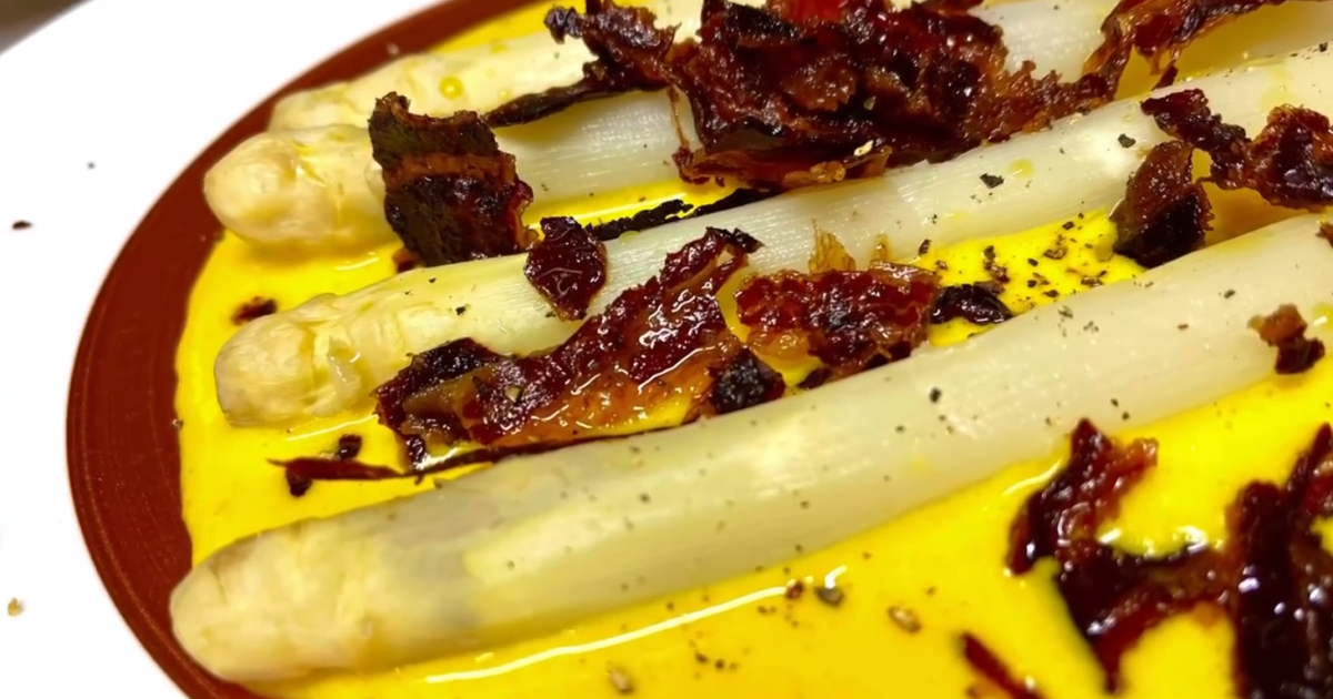 How to Cook White Asparagus