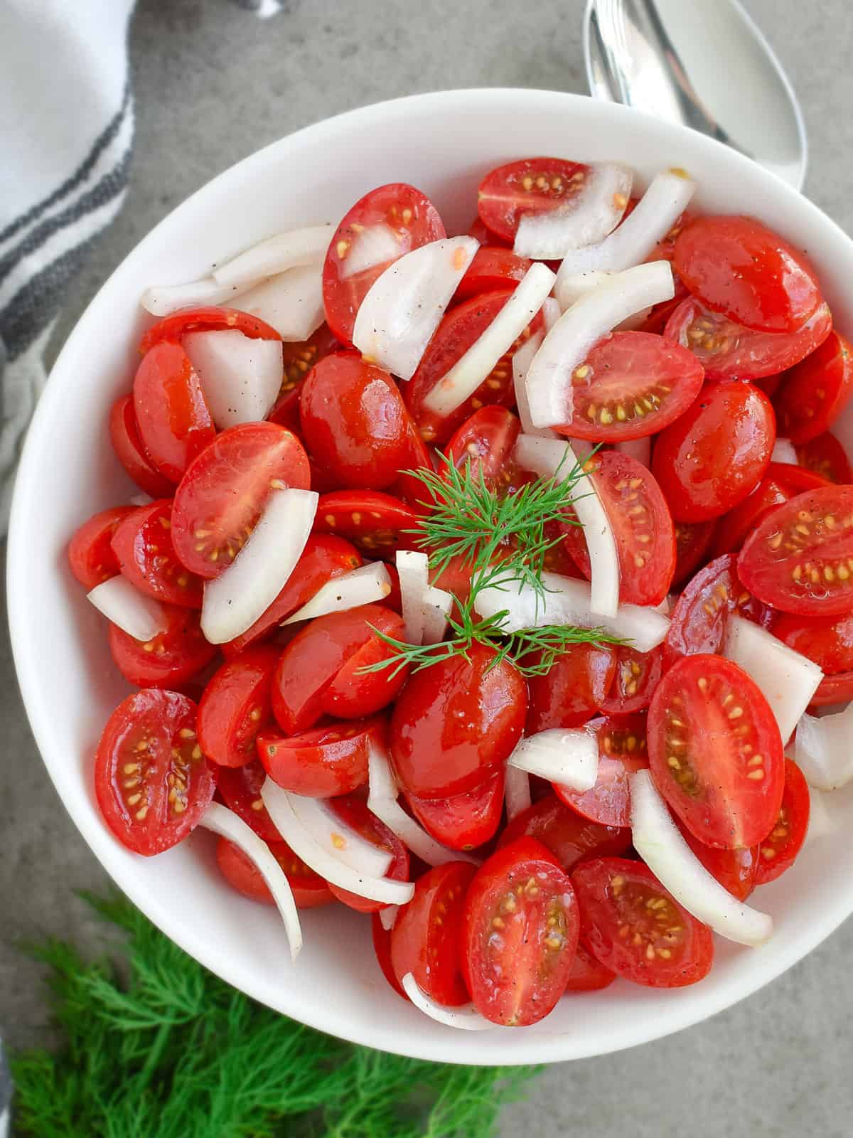Delicious and Very Simple Tomato Snack