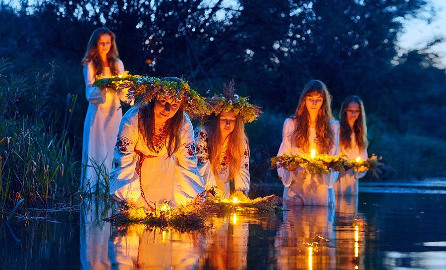How and From What to Weave Wreaths on Ivan Kupala