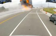 In the United States, a Fuel Truck Exploded on the Highway