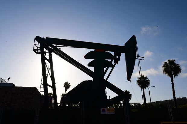 Oil Prices Are Stable in Anticipation of the Postponed OPEC Meeting
