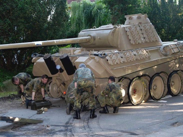 A Court in Germany Sentenced a Pensioner to Probation for Keeping a Tank and a Cannon