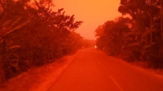The Sky Turned Red Due to Smoke From Forest Fires in Yakutia