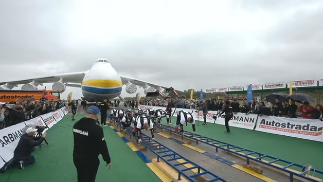 Ukrainian Strongmen Set a Record