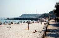 Ukrainian Tourists After a Vacation in the Sea of Azov Complain of Intoxication