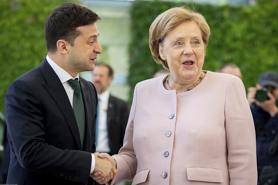 Zelensky Will Meet With Merkel in Kyiv Today