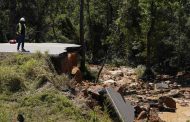 Cars With People Fell Into a Cliff in the USA