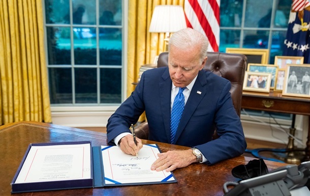 Biden Has Signed A $480 Billion Increase in the US Debt Ceiling