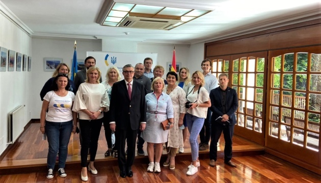 Ukrainian community meets  Ambassador Pohoreltsev  in Spain