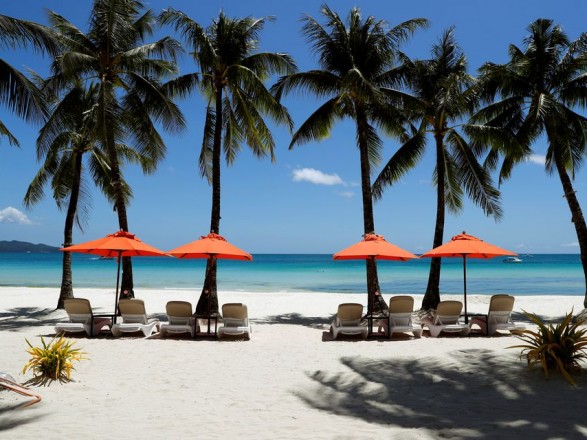The Philippines will open borders for vaccinated tourists