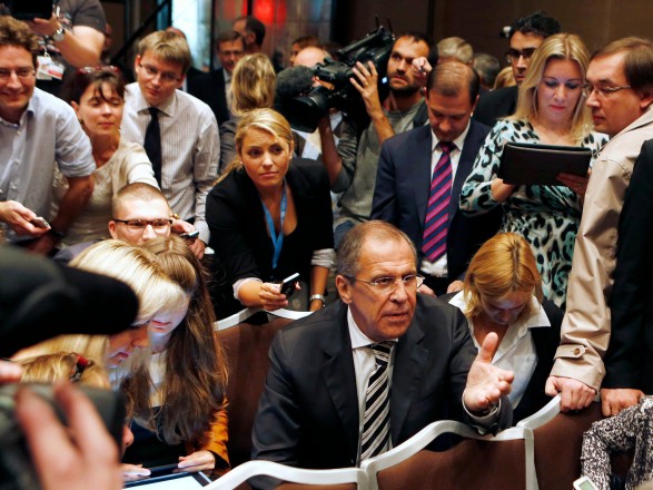 France and Germany accused Lavrov of violating the protocol. He explained his action - 