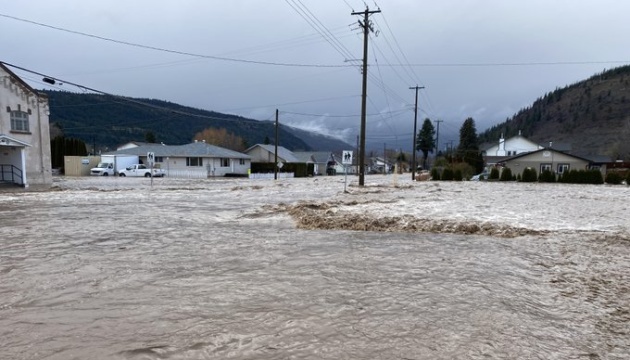 Flood in Canada, loss of two people