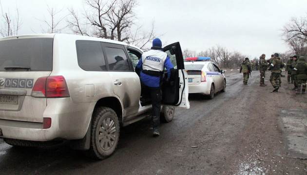 The Organization for Security and Cooperation in Europe counted 960 violations of 