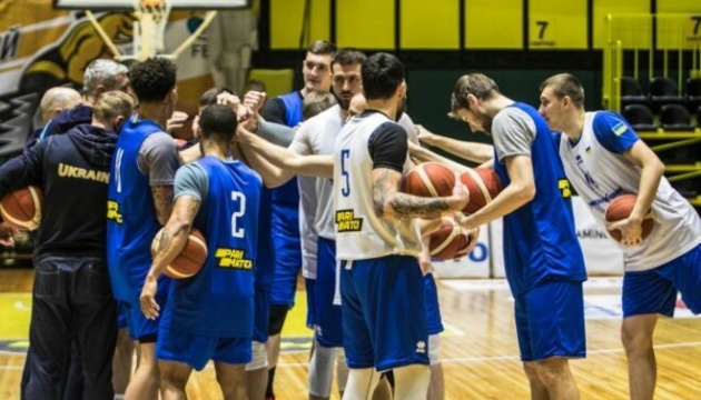Ukrainian basketball players prepare for the 2023 World Cup qualifiers