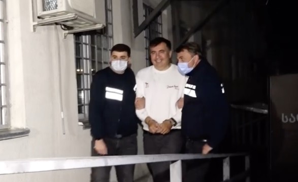Media: Georgian prisoner Saakashvili ends a 50-day hunger strike