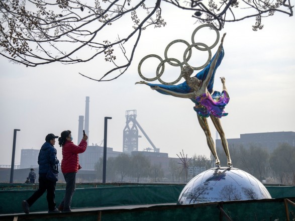 China calls on Japan to support 2022 Olympics in Beijing amid diplomatic boycott of Western countries