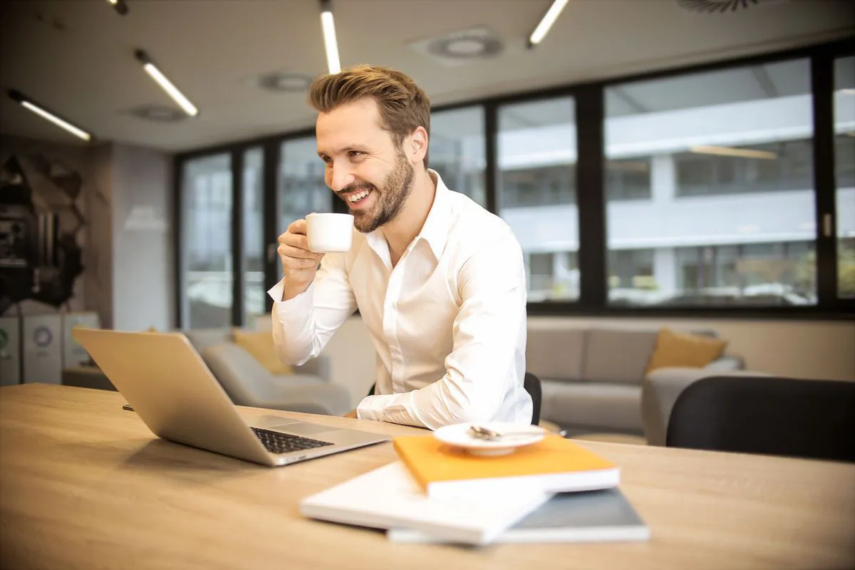 Scientists have found that caffeine can improve the reaction and visual acuity of humans