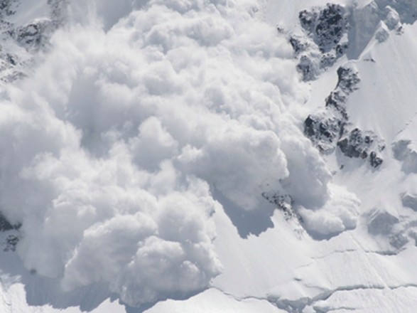 An avalanche in Austria killed 3 skiers