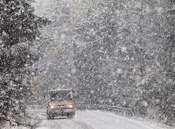 A blizzard in the Carpathians, and up to + 13 ° in the south: weather forecasters gave a forecast for today