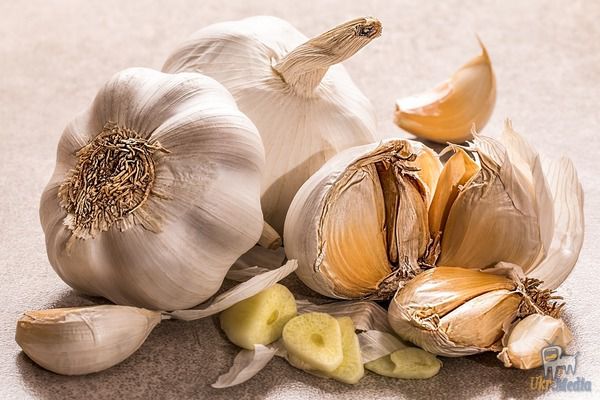 He ate garlic on an empty stomach every day! That's what happened ..