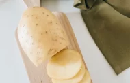 How to properly store peeled potatoes - ways and timing