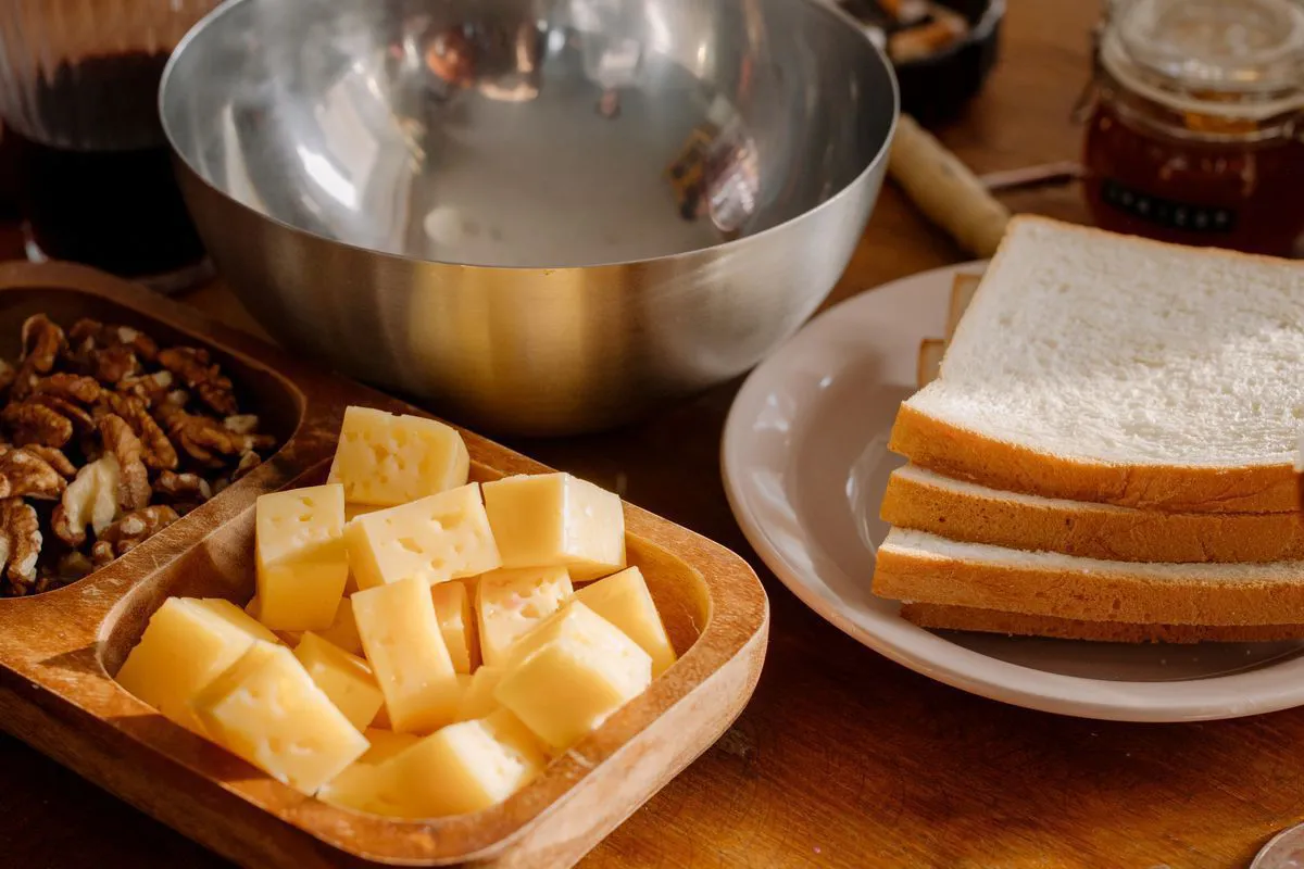 What are the reasons why cheese can be harmful to health: the opinion of doctors