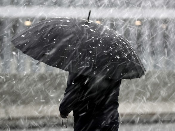 Wet snow and stormy wind in places: weather forecast for today