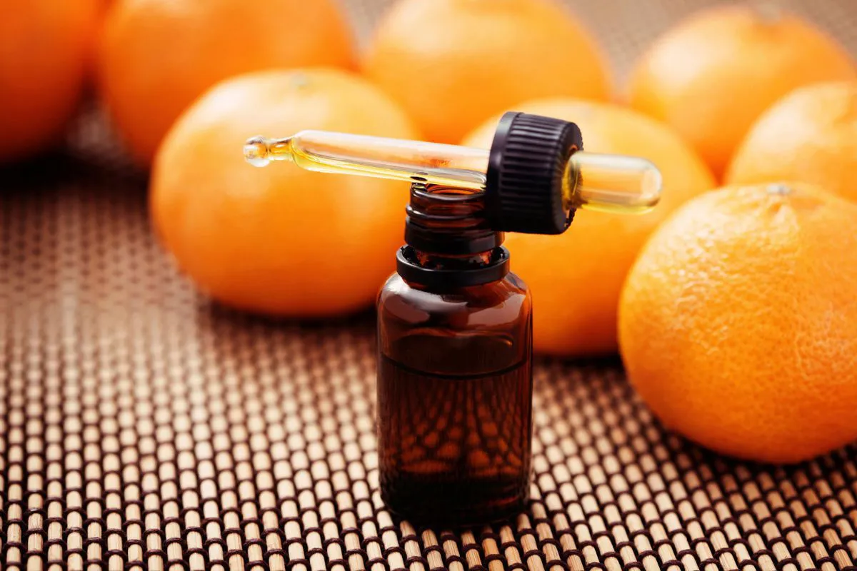 As an essential oil of mandarin helps care for skin and hair