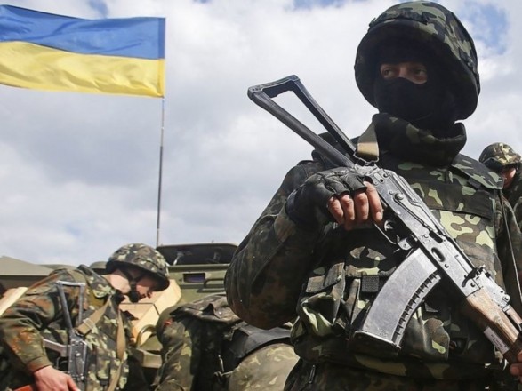Defense Ministry: Ukrainian military intercepted attack aircraft near Kyiv and stopped paratroopers at sea